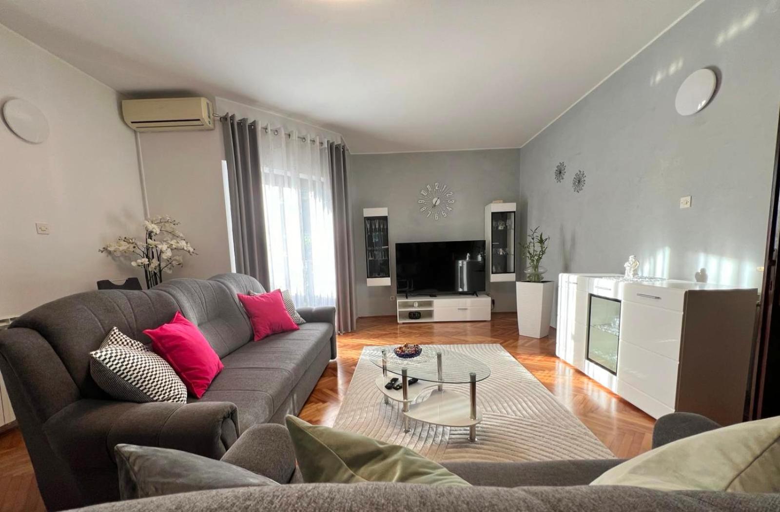 Apartment Tigo - 2 Bedrooms, 2 Bathrooms, Terrace And Big Garden Fažana Esterno foto