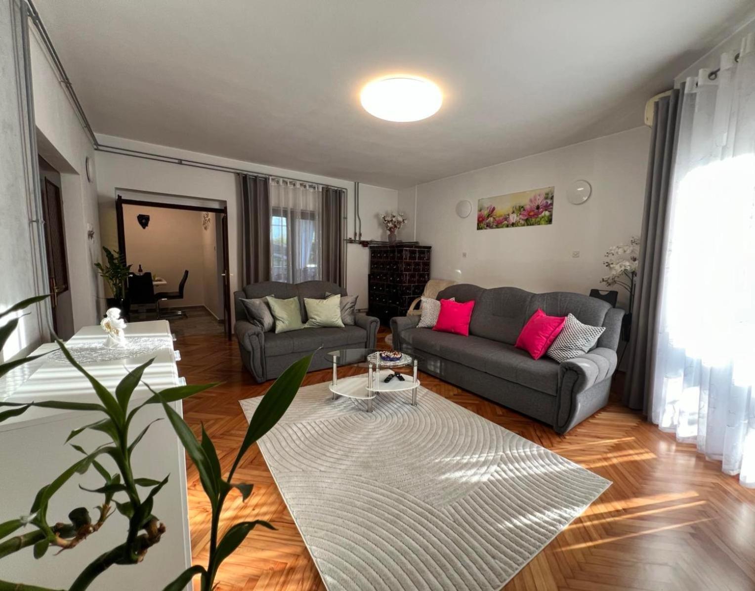 Apartment Tigo - 2 Bedrooms, 2 Bathrooms, Terrace And Big Garden Fažana Esterno foto